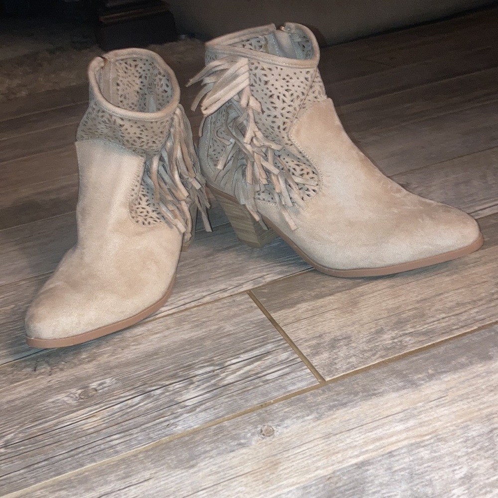 Olivia miller booties - Picture 3 of 7